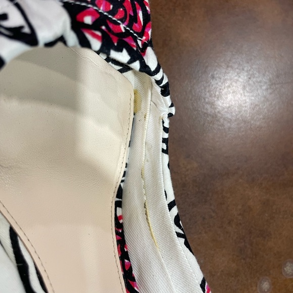 Coach Women’s size 7B woven heel shoes - Picture 4 of 10